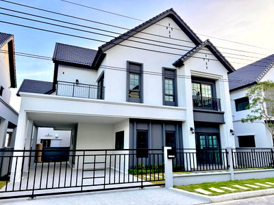 ขายบ้านเดี่ยว : LTH11293-House FOR SALE at Centro Bangna Size 62 sqw. 256 sqm. 4 beds 5 baths Near Mega Bangna ONLY 13.5 MB