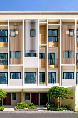 ทาวน์โฮม ม.ราชภัฏบ้านสมเด็จเจ้าพระยา : The Blisz Iconic สาทร - จรัญ 35  ใกล้ศิริราช MRT ไฟฉาย พรีเมี่ยมทาวน์โฮม 3 ชั้นครึ่ง 195 ตร.ม. บนทำเลที่ดีที่สุดบนถนนจรัญสนิทวงศ์  เริ่ม 7.79 ลบ.*