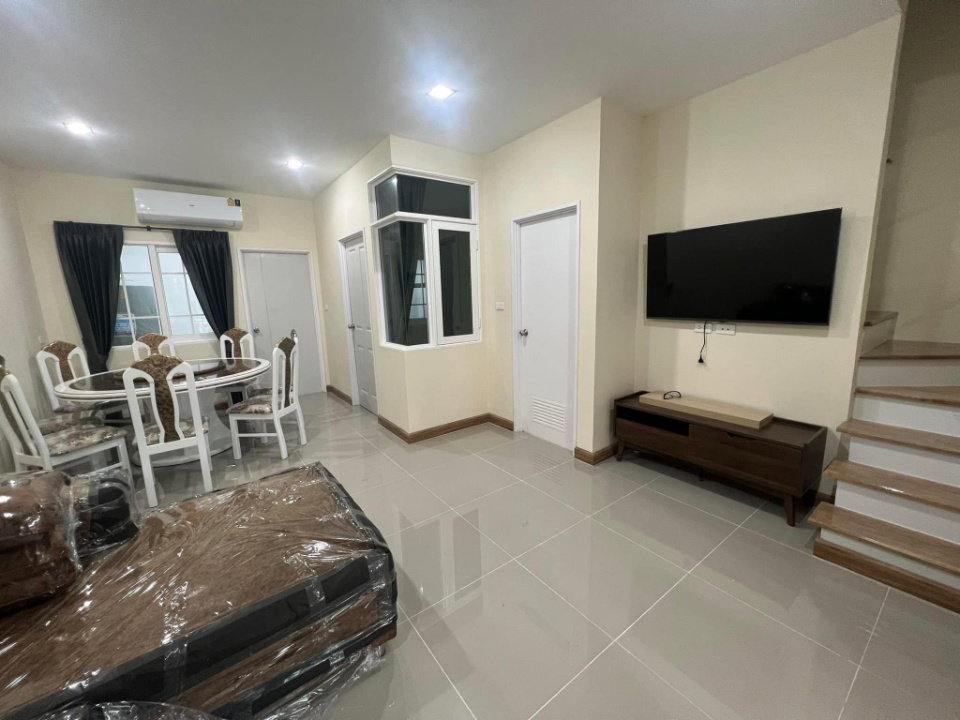 รูป ให้เช่า ทาวน์โฮมใกล้ กาดรวมโชค ใกล้ห้าง - RW005636 - รูปที่ 2/9