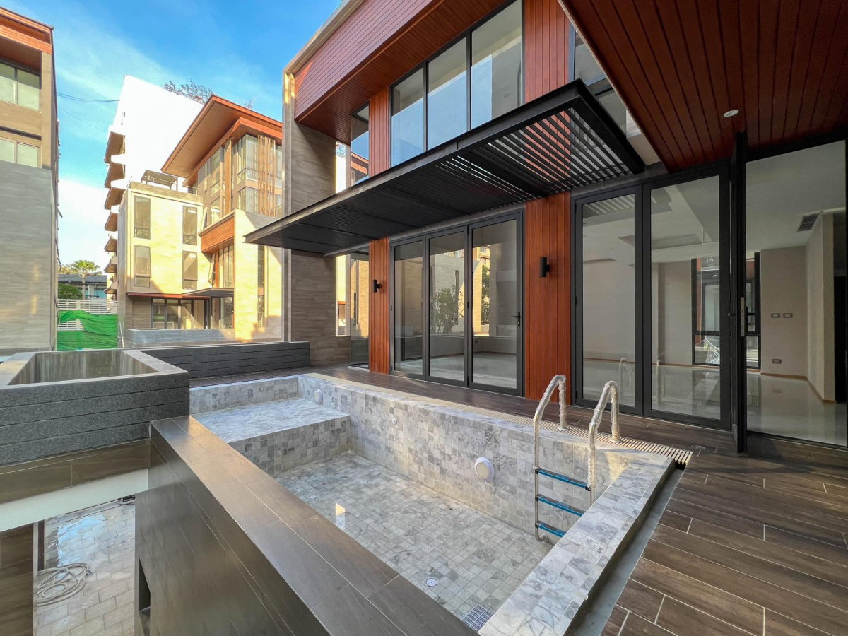 รูป ขายบ้านเดี่ยวใจกลางกรุงเทพ  4 ห้องนอน 5 ห้องน้ำ ใกล้ทางพิเศษเฉลิมมหานคร - รูปที่ 15/15