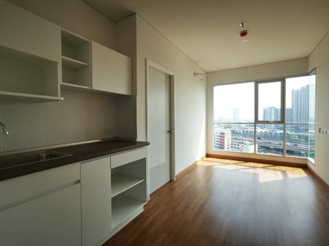P-86335 ต้องการขายคอนโด ลุมพินี เพลส รัชดา - สาธุ Sathu Pradit 27 Alley, Chong Nonsi, Yan Nawa, Bangkok 