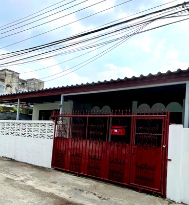 บ้านเดี่ยว ทาวน์ อิน ทาวน์ : ขายบ้านเดี่ยว 1 ชั้น ลาดพร้าว64 แยก 4 ถนน รัชดา - สุทธิสาร ใกล้ MRTสุทธิสาร