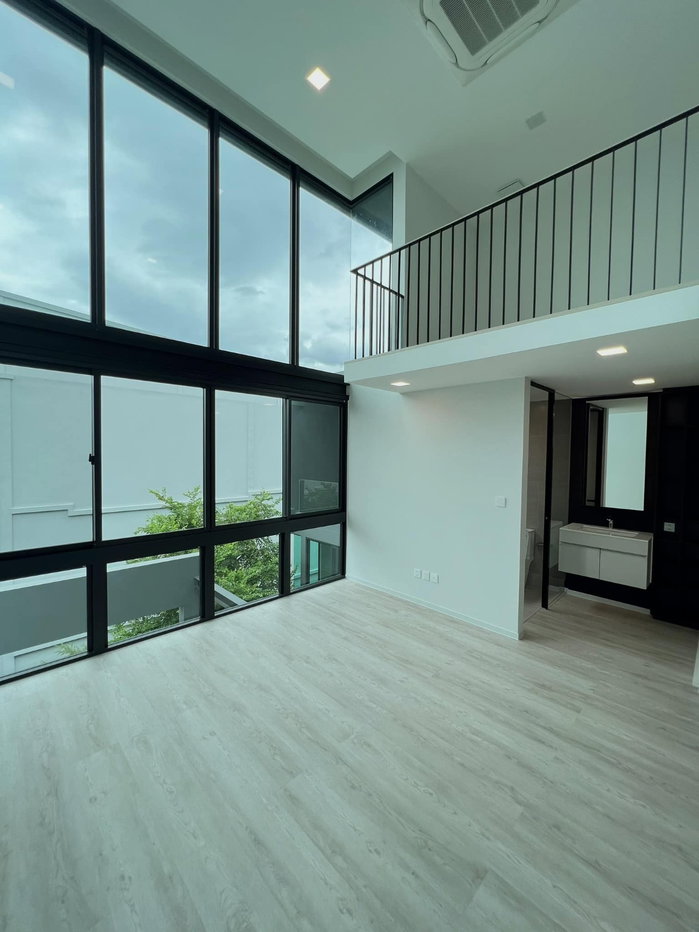 รูป ขายบ้านหรู 3 ชั้นในโครงการ Vive กรุงเทพกรีฑา 4 ห้องนอน พร้อมผู้เช่า - SW002000 - รูปที่ 19/34