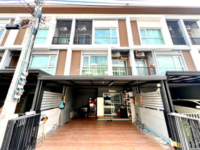 ขายทาวน์โฮม : 📍ขอปล่อยต่อ ทาวน์โฮม 3 ชั้น หมู่บ้าน ลุมพินี ทาวน์พาร์ค ท่าข้าม-พระราม 2 เพียง 3.57 ล้าน ราคาคุ้มมาก ทำเลดี เดินทางสะดวก ใกล้เซ็นทรัลพระราม 2