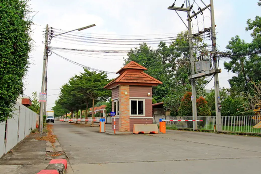 Project Greenery Park Picture - 2/2