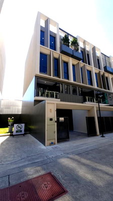 Home office for sale Bangkok : For sale Ther Lad Phrao 93 Unit 16/71 (Corner plot)
