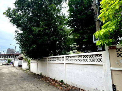 ที่ดิน ดองกิ มอลล์ ทองหล่อ   : ขายที่ดินสุขุมวิท 71 เข้าออก เอกมัย/สุขุมวิท 65/ปรีดี15  ปรับถมเรียบร้อย ถนนหน้าที่ดินกว้าง ใกล้ BTS เอกมัย พระโขนง Land Sukhumvit 0879074045