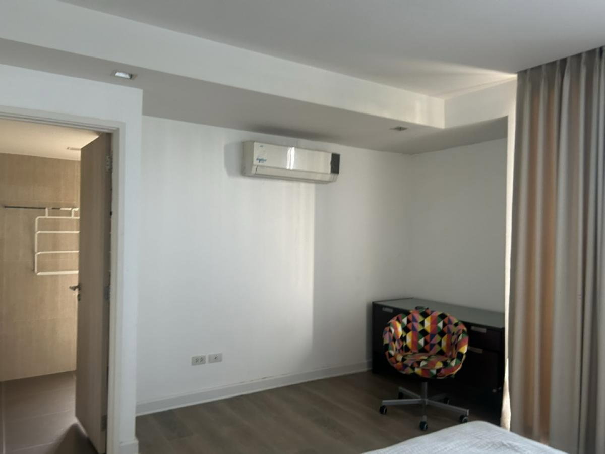 picture #S1864 For Rent Downtown 49 - 21/23
