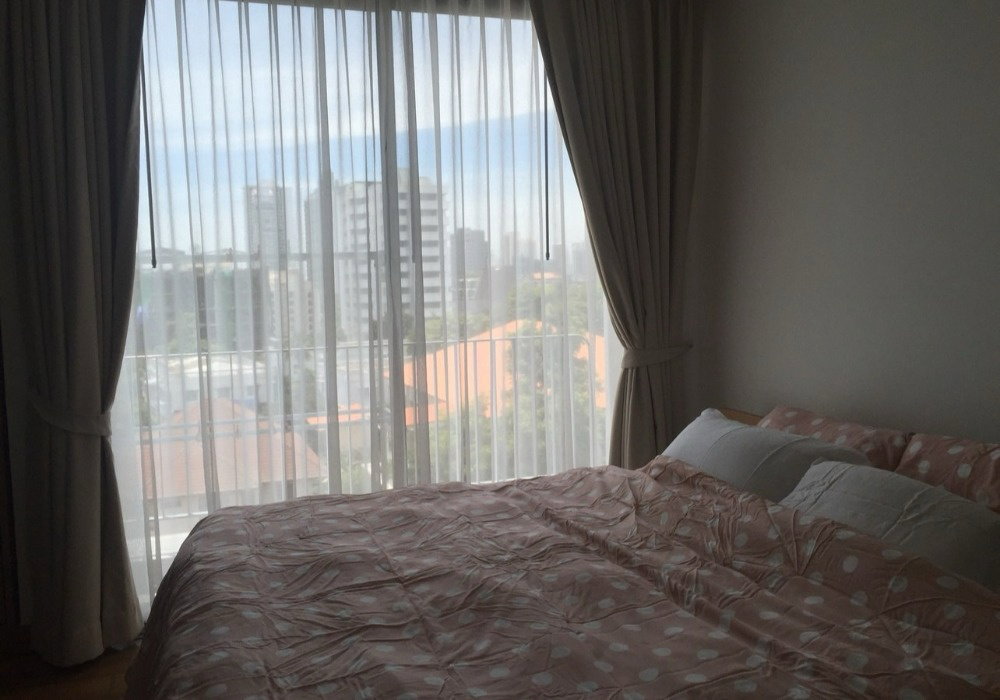 picture #S1864 For Rent Downtown 49 - 2/23