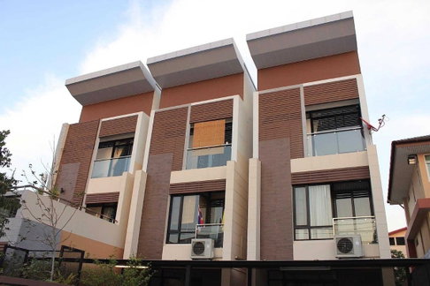 LTHC11430–Home Office FOR RENT Size 50 sq.w. 270 sqm. 4 beds 3 baths Near BTS Ari Station ONLY 80K/Month