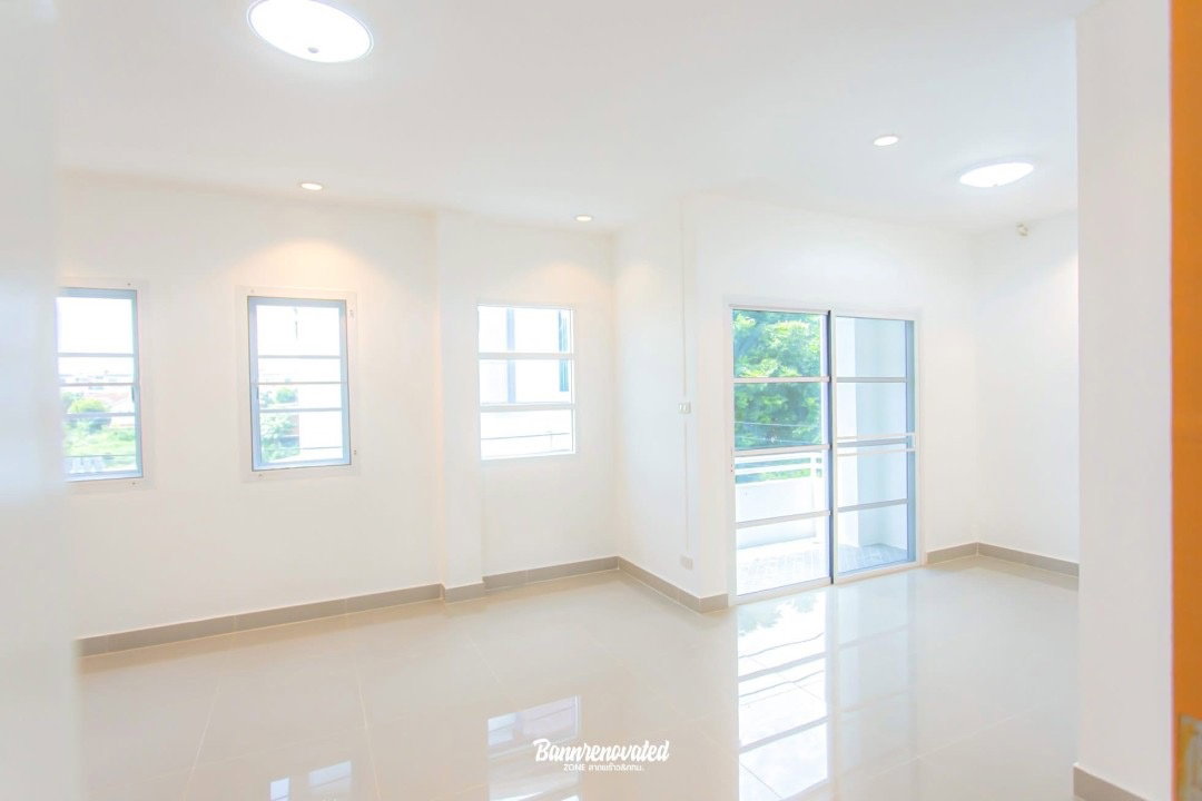 รูป ทาวน์เฮ้าส์ 3 ชั้น 4 ห้องนอน 3 ห้องน้ำ นวลจันทร์ ซ. 30 สไตล์มินิมอล ทำเลดี ใกล้ทางด่วน ใกล้ตลาดปัฐวิกรณ์ ราคาเพียง 3.99 ล้านบาท 🔥#ฟรีโอน 🔥 - รูปที่ 18/25