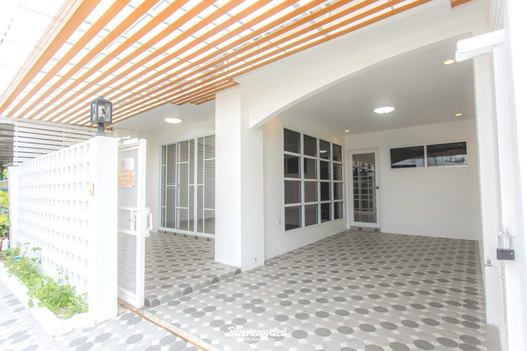 รูป ทาวน์เฮ้าส์ 3 ชั้น 4 ห้องนอน 3 ห้องน้ำ นวลจันทร์ ซ. 30 สไตล์มินิมอล ทำเลดี ใกล้ทางด่วน ใกล้ตลาดปัฐวิกรณ์ ราคาเพียง 3.99 ล้านบาท 🔥#ฟรีโอน 🔥 - รูปที่ 2/25