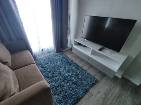 Please add line only // ðKnightbridge, 12th floor, 35 square metres, ready to move in!