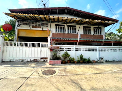 Factory for sale Muang Samut Prakarn Samut Prakarn : Sales  Teparak Factory 100 Square Wa Good Price Good Location