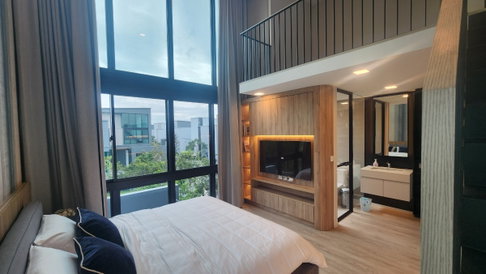 Vive Krungthepkritha | ให้เช่าบ้านเดี่ยว 4 ห้องนอน แต่งสวย แบบ Modern Luxury ดูอบอุ่น น่าอยู่ ใกล้รร.นานาชาติเวลลิงตั้น