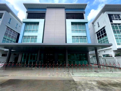 สำนักงาน กรุงเทพมหานคร : ขายตึกสำนักงาน โฮมออฟฟิต 4 ชั้น 2 ตึกคู่ มีลิฟท์โดยสาร เนื้อที่ 106 ตารางวา รามอินทรา40