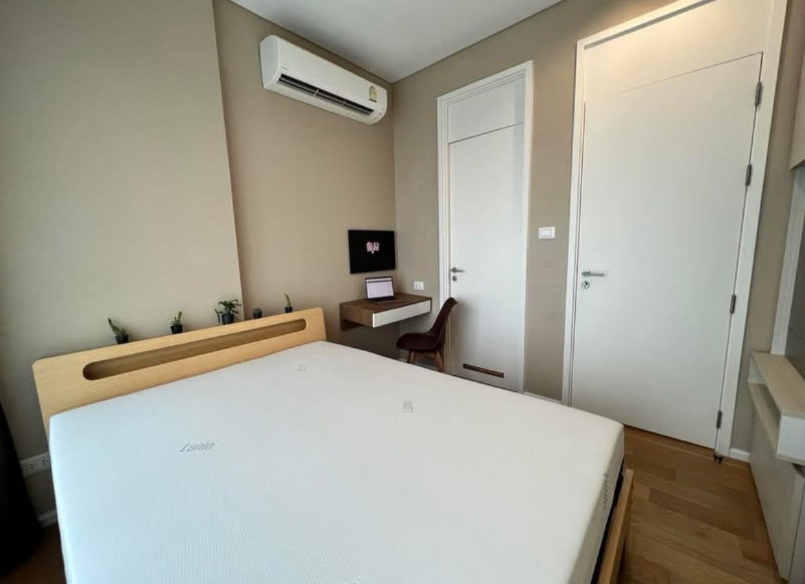 picture #R2025 For rent The Saint Residences - 2/8