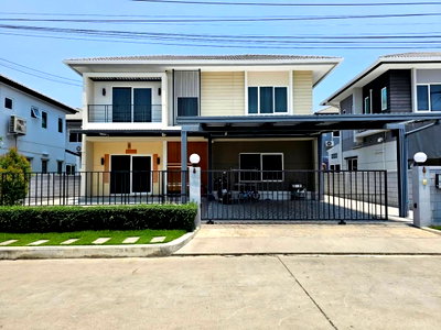 ขายบ้านเดี่ยว : LTHC11526 – Centro Suksawat-Rama 3 FOR SALE Size 66 sq.w. 264 sqm. 5 beds 3 baths Near CJ supermarket ONLY 10 MB