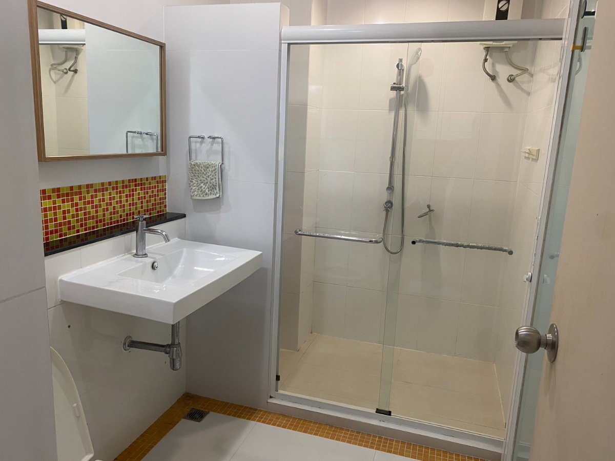 picture Corner Greenery Unit for Sale in Nonthaburi - 7/10