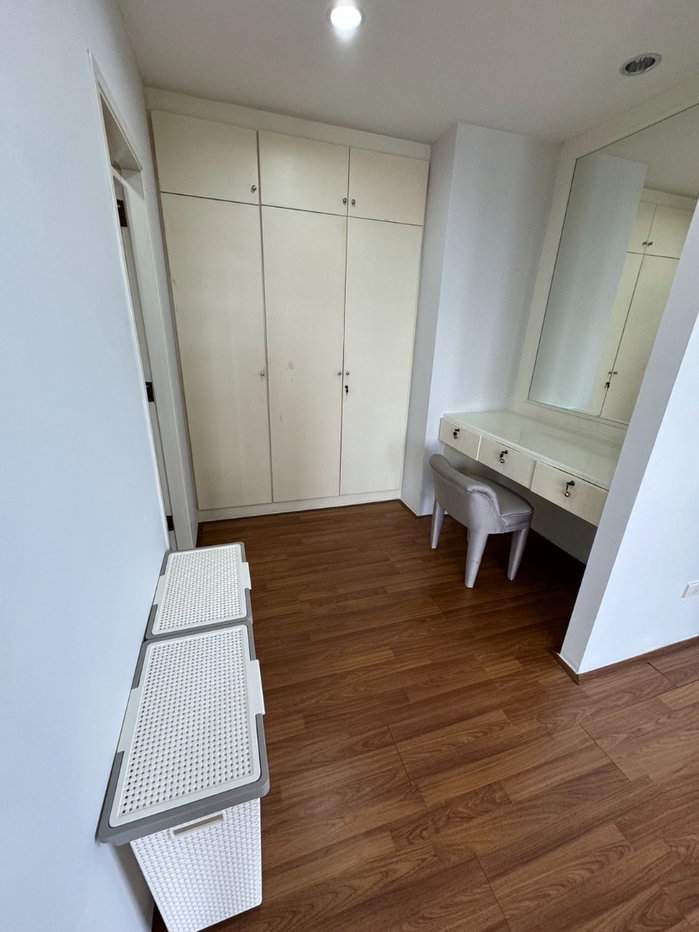 picture Code: KJ4133  for rent Riverine Place // Line ID: @kjcondo (with @) // - 12/21