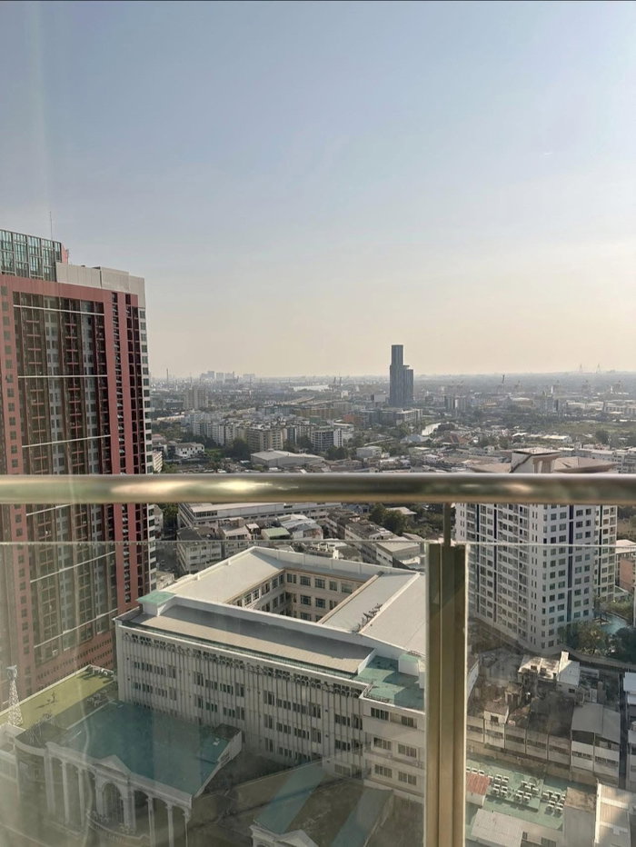 picture #R2061  For rent      Sky Walk Residences - 12/16