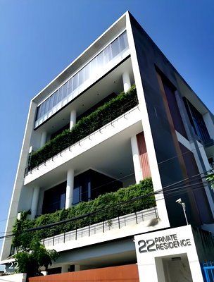 Houses for rent Bangkok : G8395💛中国客户，请加微信。(在联系方式的旁边) 🅵🅾🆁  🆁🅴🅽🆃 Single house, pool villa, Krungthep Kreetha 🅻🅸🅽🅴 ❤️💜@condopremium💜 ⬛🟨 📞 065 695 3645🟨⬛