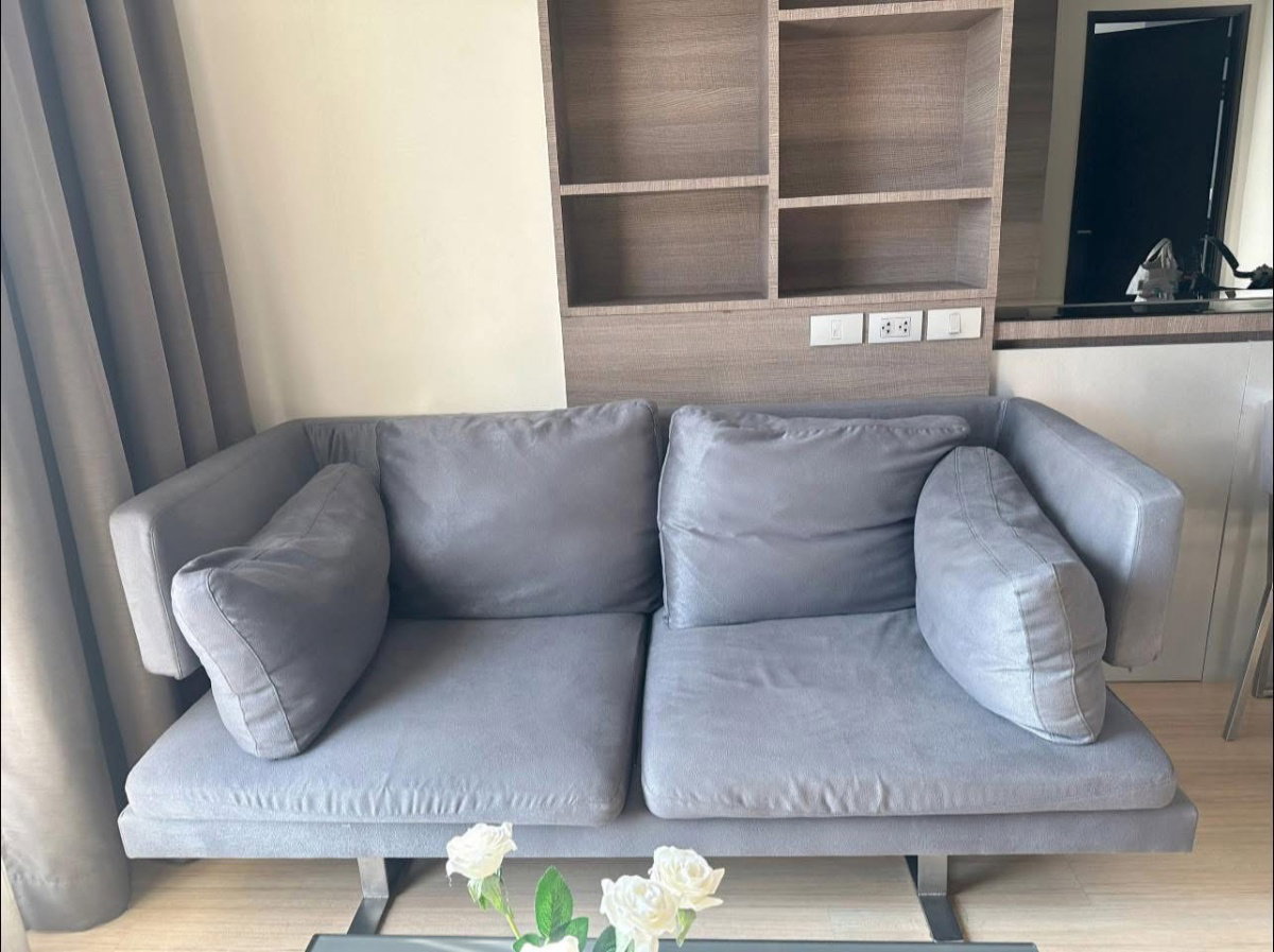picture #R2061  For rent      Sky Walk Residences - 11/16