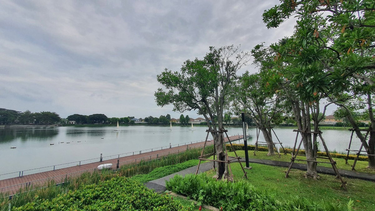 รูป  หมู่บ้านมัณฑนา เลค วัชรพล ถนนสุขาภิบาล 5 ทำเลดี บ้านสวย เฟอร์ครบ พร้อมอยู่ ! - รูปที่ 7/9