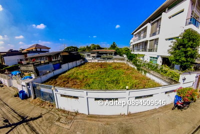 ที่ดิน แอร์พอร์ต ลิงค์ หัวหมาก : ขายด่วน! ที่ดินเปล่า 116 ตร.ว. ทำเลทอง พระราม 9 ซอย 49 เข้าซอยแค่ 650 เมตร ใกล้ถนนมอเตอร์เวย์ ที่ถมแล้ว เหมาะสร้างบ้านในฝัน