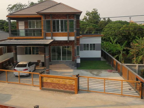 บ้านเดี่ยว 2 ชั้น หลังไปรษณีสันทราย  ปล่อยให้เช่า  25,000/เดือน