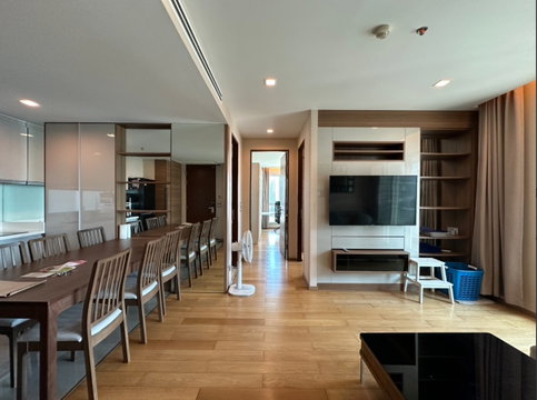 for rent Address Asoke. 2bed 75sqm. Line id: @pfagent