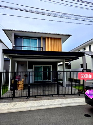 ขายบ้านเดี่ยว : ขายบ้านเดี่ยวมือสอง โครงการไลฟ อิน เดอะ การ์เด้น โรงโป๊ะ-มอเตอร์เวย์