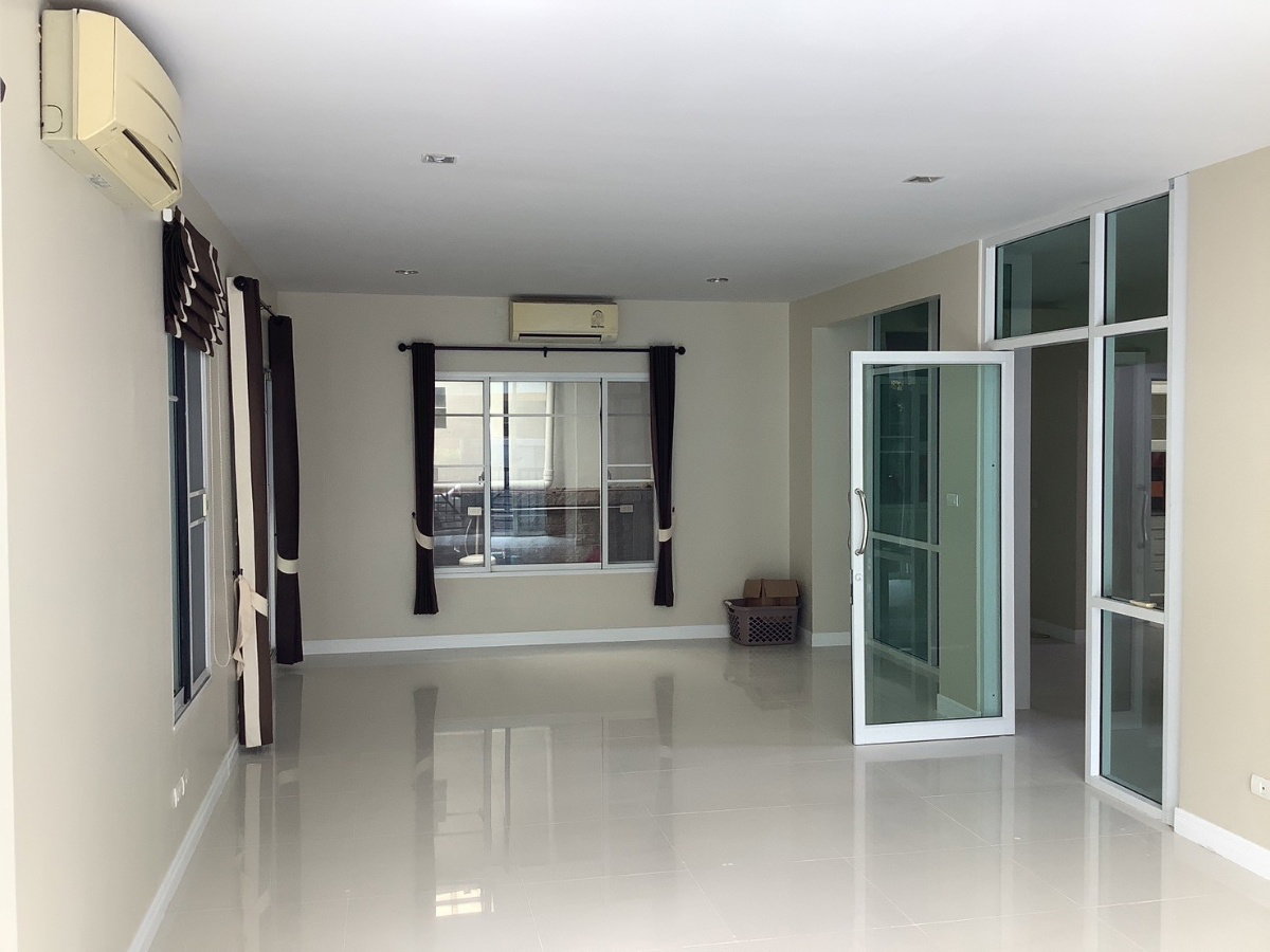picture Sales  Home  The Plant Songprapa – Donmuang  qty 56.9  Sqaure Wa. - 4/11