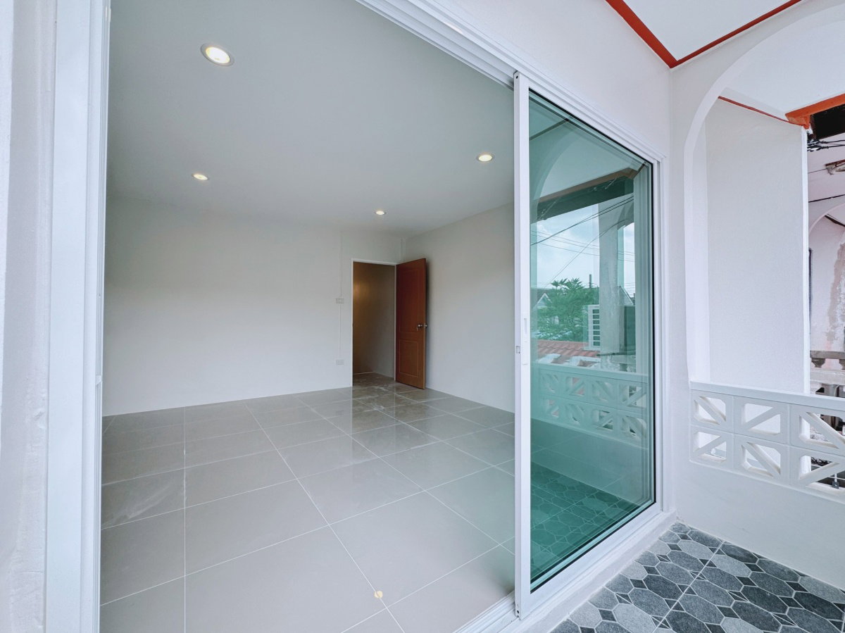 รูป 🔅ทาวน์เฮ้าส์รีโนเวทใหม่🏠2ชั้น 2นอน หมู่บ้านวโรชา2 เอกชัย127 - รูปที่ 23/26