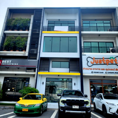 โฮมออฟฟิศให้เช่า : โครงการ H-Cape Biz Sector อ่อนนุช สุขาภิบาล 2   โฮมออฟฟิส 3.5 ชั้น รีโนเวทใหม่ทั้งหมด
