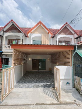 🔅ทาวน์เฮ้าส์รีโนเวทใหม่🏠2ชั้น 2นอน หมู่บ้านวโรชา2 เอกชัย127