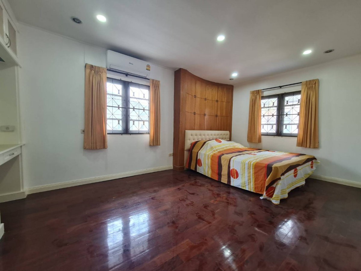รูป ขายบ้านเดี่ยว รีโนเวทใหม่ทั้งหลัง หมู่บ้านเพอร์เฟคเพลส รามคำแหง 164 เนื้อที่ 72 ตร.ว. ราคาถูก - รูปที่ 4/9