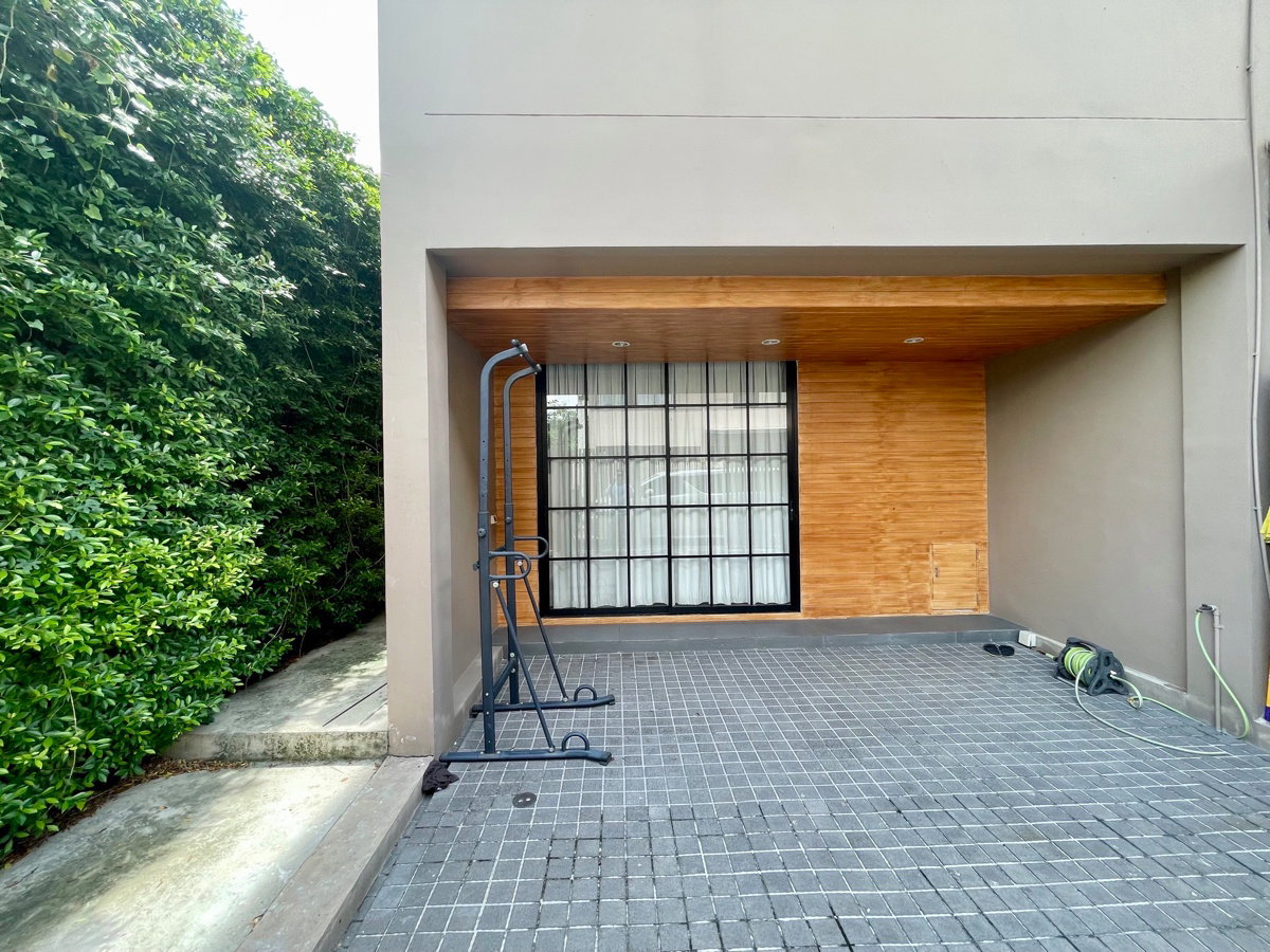 รูป ขายหรือเช่าทาวน์โฮม 3 ชั้น ทำเลดี ติด ISB นนทบุรี - รูปที่ 2/10