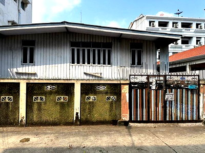บ้านเดี่ยว กรุงเทพมหานคร : LTHC11589 – HOUSE FOR SALE Size 49 sq.w. 240 sqm. 4 beds 2 baths Near Central Rama 3 ONLY 16 MB