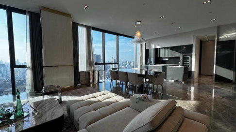 LTHC11628-MARQUE Sukhumvit FOR RENT Size 297 sqm. 3 beds 4 baths Near BTS Phrom Phong Station ONLY 700K/Month