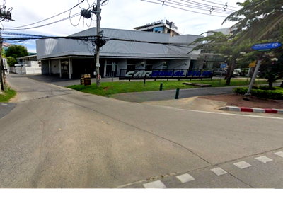 ที่ดิน วิทยาลัยศิลปหัตถกรรมกรุงเทพ : ขายที่ดินพร้อมบ้าน โซนเลียบด่วน ซอยร่วมน้ำใจ  ทำเลดี