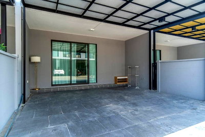 Townhouses for rent : #S2397 For Rent Pleno Sukhumvit-Bangna 2