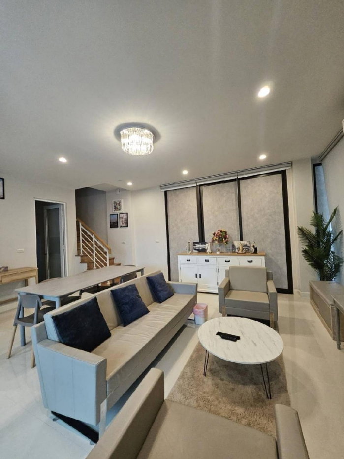 รูป ให้เช่าบ้านตกแต่งสวยงาม บ้าน3 ชั้น ย่านเลียบด่วนเอกมัย-รามอินทรา สุคนธสวัสดิ์ มัยลาภ - รูปที่ 9/27