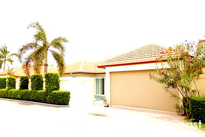 เช่าบ้านเดี่ยว ชลบุรี : Whispering Palms Pool Villa For Rent Or Sale