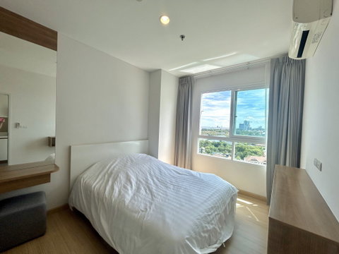 Rent Sea Hill Condo Sriracha good location close to tourist attractions convenient transportation city and mountain views fully furnished