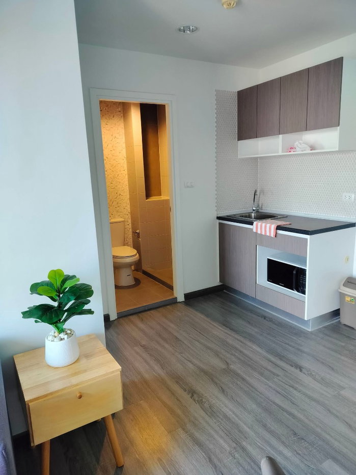 picture #R2445 For rent  The Trust Condo @BTS Erawan - 5/11