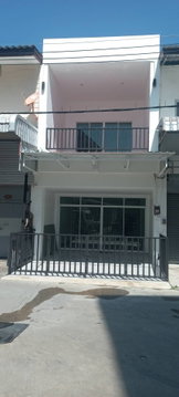 Ph0396 ขายทาวน์เฮ้าส์ รีโนเวทใหม่ 2 นอน 2 น้ำ ใกล้ตลาดทิพเนตร วัวลาย  ใกล้เคียงแอร์พอร์ตเพียง 2 กม.