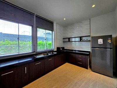 บ้านเดี่ยวให้เช่า : LTH11786 - House FOR RENT at Perfect Masterpiece Rama 9 Size 694 sqm. 209 sqw. 5 beds 6 baths Near ARL Ban Thap Chang ONLY 500K/Month