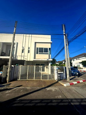 Townhouses for sale Chiang Mai : Townhouse for sale , the urbana 2 maehia