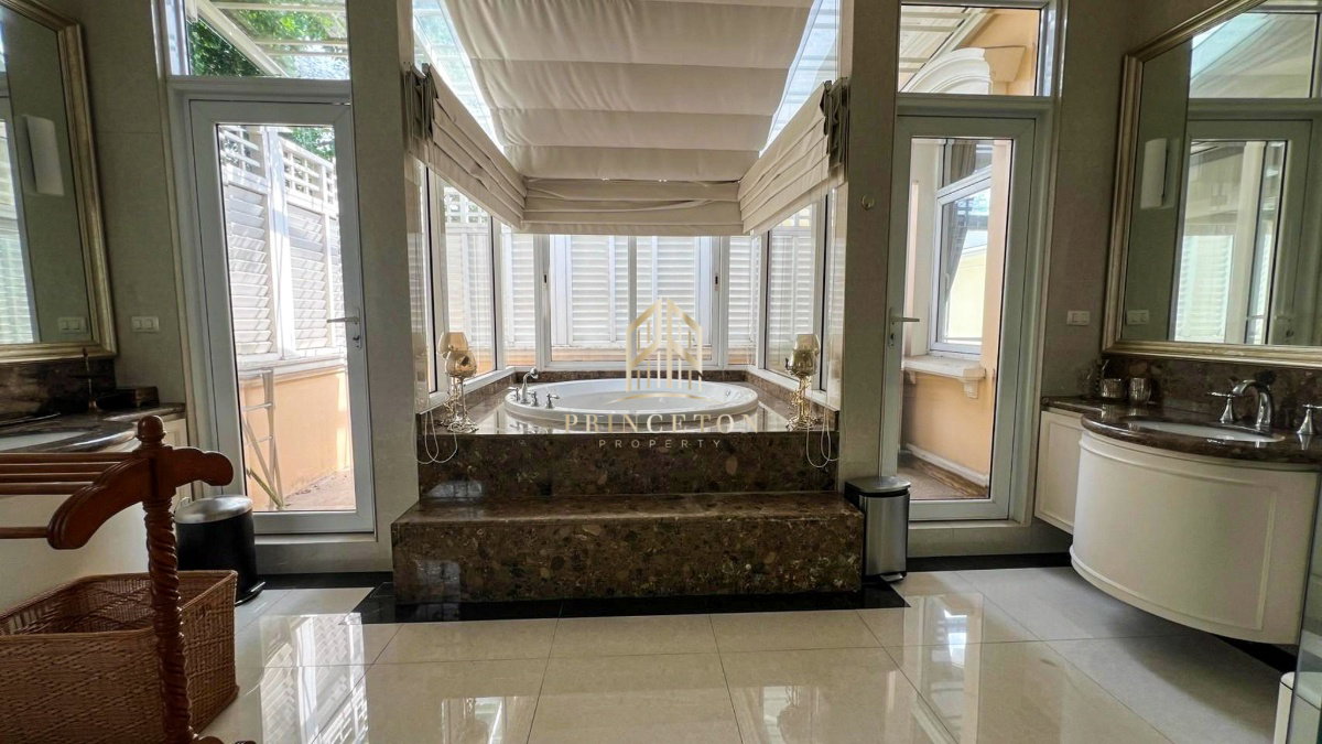 picture Luxury House for sale "The Royal Residence" project - 30/44
